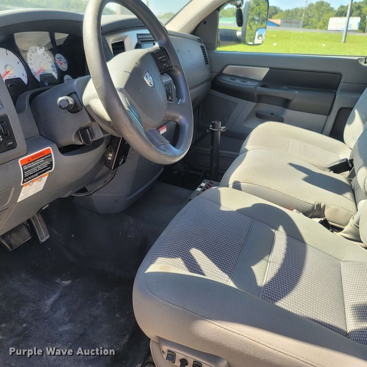 image for item LM9731 2008 Dodge Ram 5500HD  bucket truck