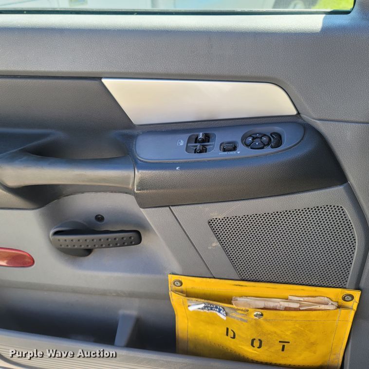 image for item LM9731 2008 Dodge Ram 5500HD  bucket truck