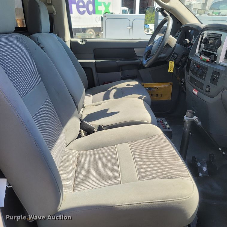 image for item LM9731 2008 Dodge Ram 5500HD  bucket truck