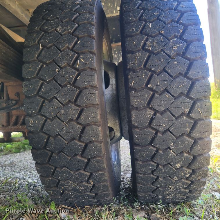 image for item LM9731 2008 Dodge Ram 5500HD  bucket truck