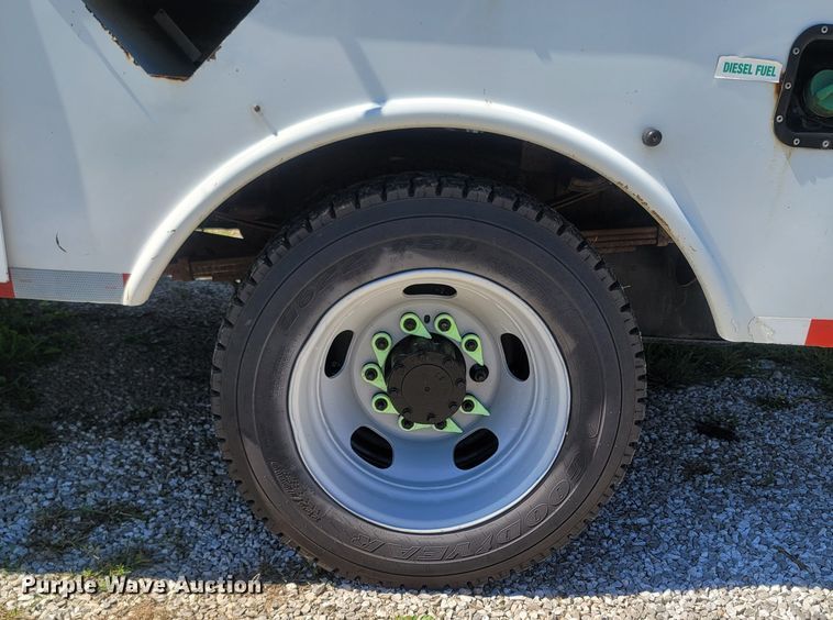 image for item LM9731 2008 Dodge Ram 5500HD  bucket truck