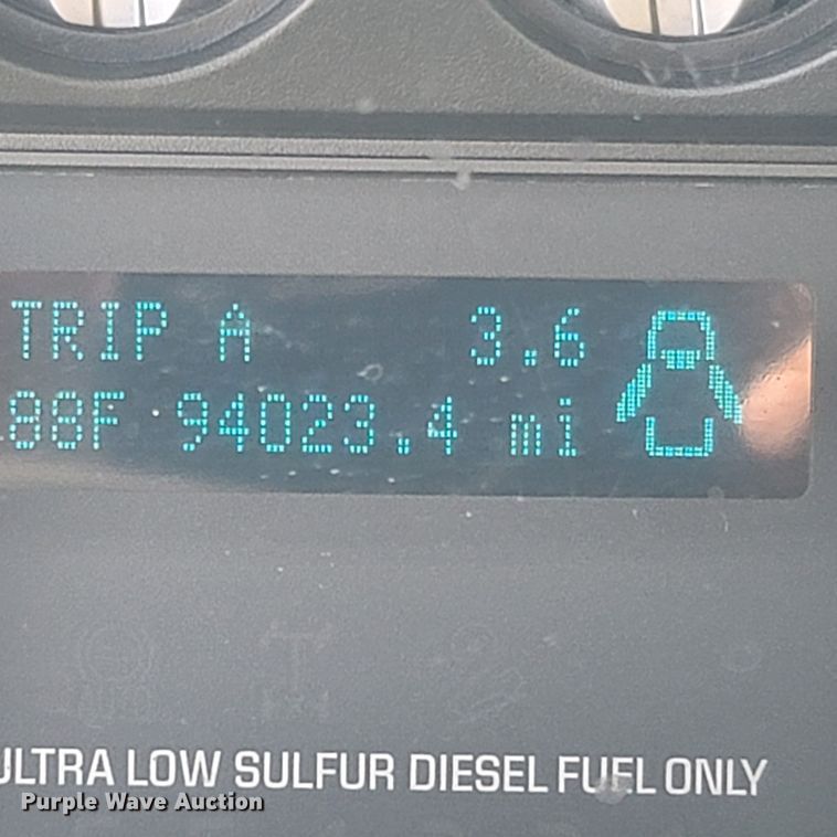 image for item LM9732 2011 Ford F550 Super Duty XL  bucket truck