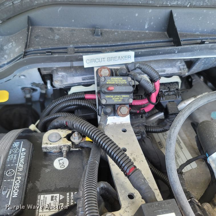 image for item LM9732 2011 Ford F550 Super Duty XL  bucket truck