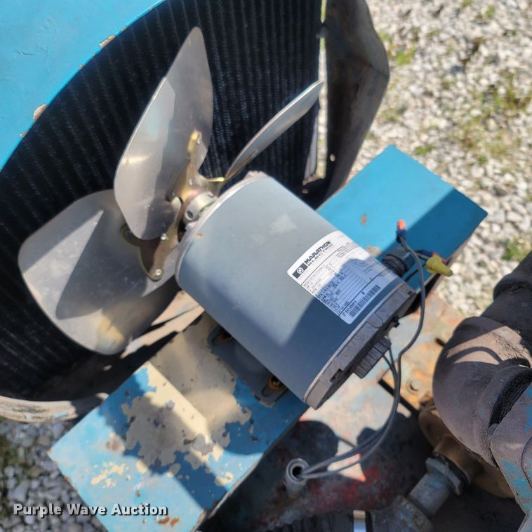 image for item LM9736 Air compressor