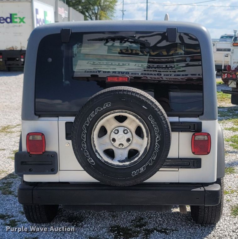 image for item LM9737 2005 Jeep Wrangler  SUV