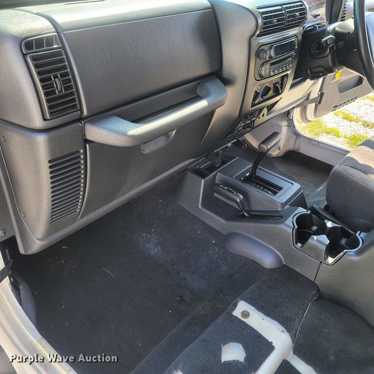 image for item LM9737 2005 Jeep Wrangler  SUV