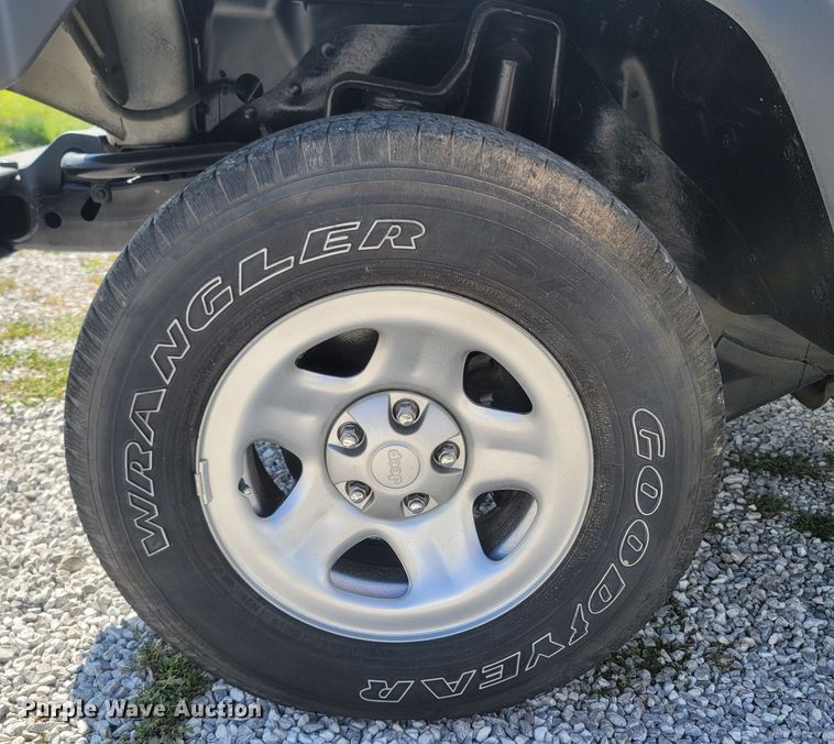 image for item LM9737 2005 Jeep Wrangler  SUV