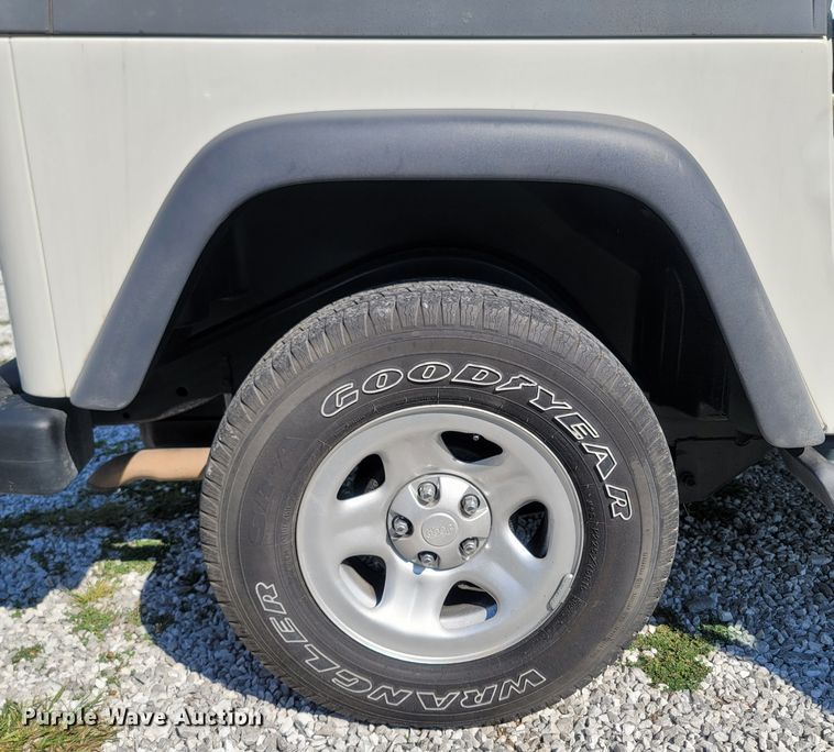 image for item LM9737 2005 Jeep Wrangler  SUV