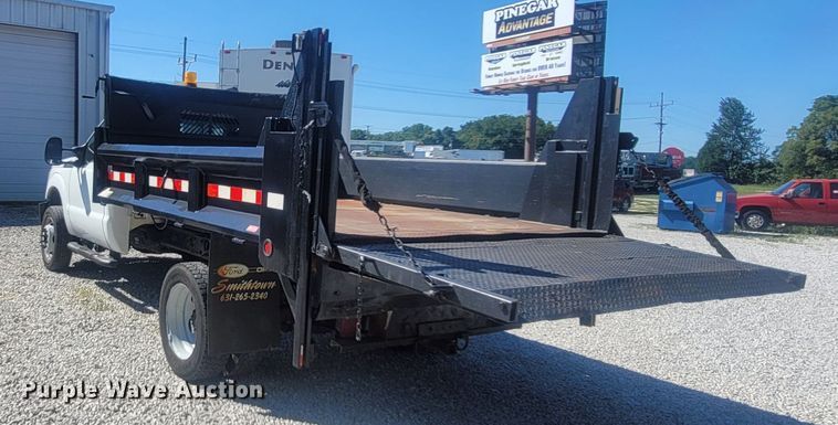 image for item LM9738 2011 Ford F550 Super Duty  dump truck