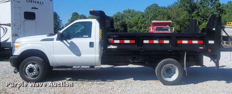 image for item LM9738 2011 Ford F550 Super Duty  dump truck