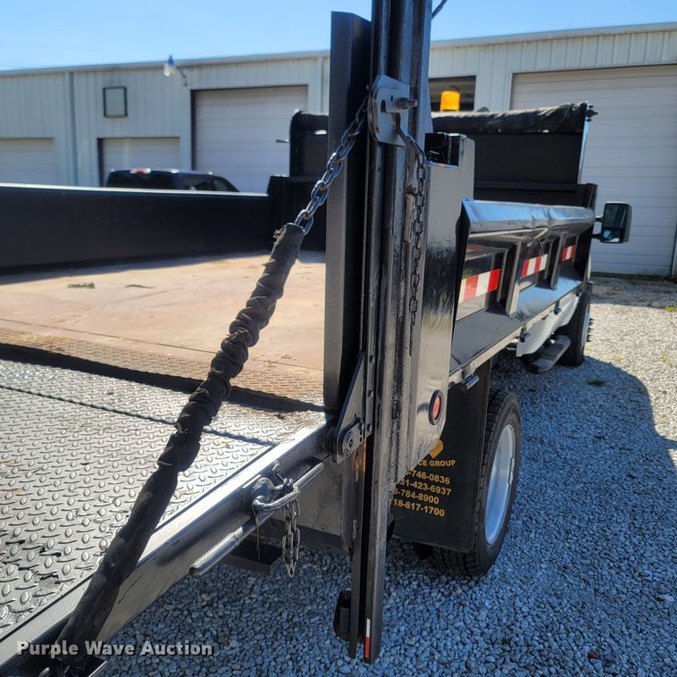 image for item LM9738 2011 Ford F550 Super Duty  dump truck