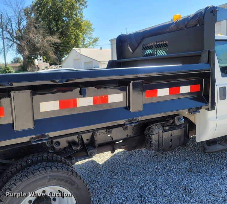 image for item LM9738 2011 Ford F550 Super Duty  dump truck