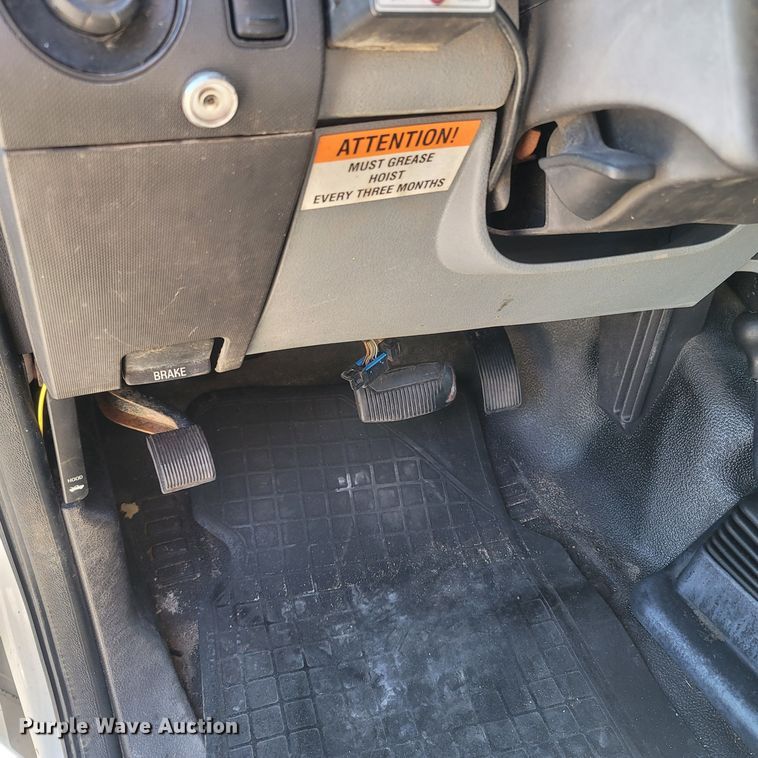 image for item LM9738 2011 Ford F550 Super Duty  dump truck