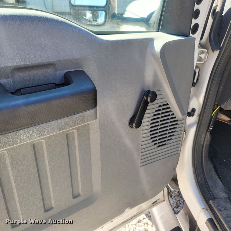 image for item LM9738 2011 Ford F550 Super Duty  dump truck