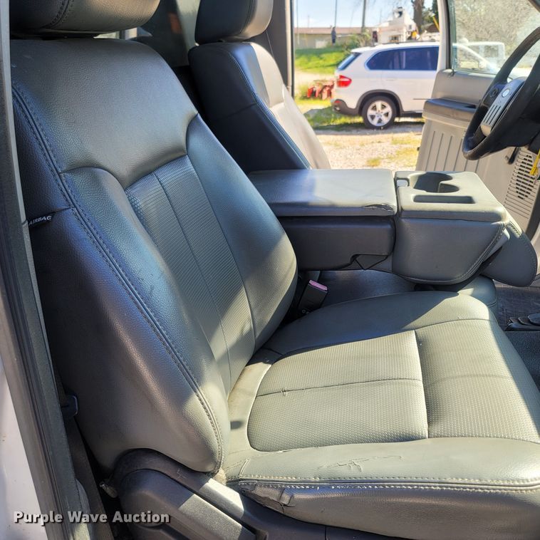 image for item LM9738 2011 Ford F550 Super Duty  dump truck