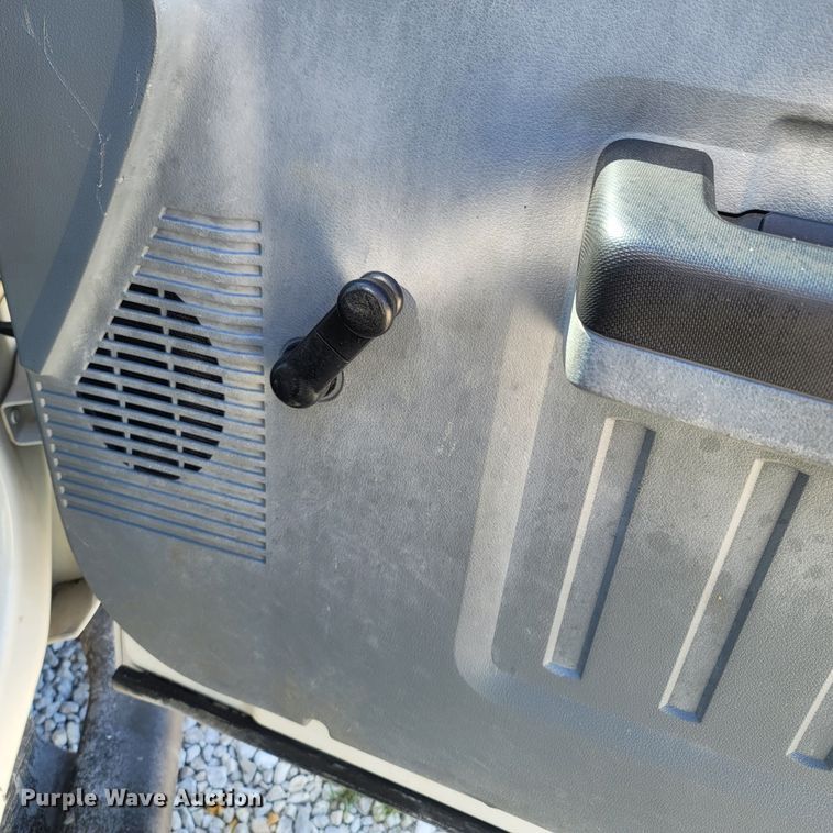 image for item LM9738 2011 Ford F550 Super Duty  dump truck