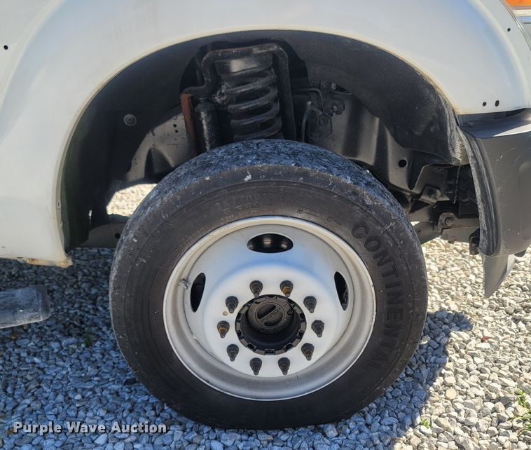 image for item LM9738 2011 Ford F550 Super Duty  dump truck