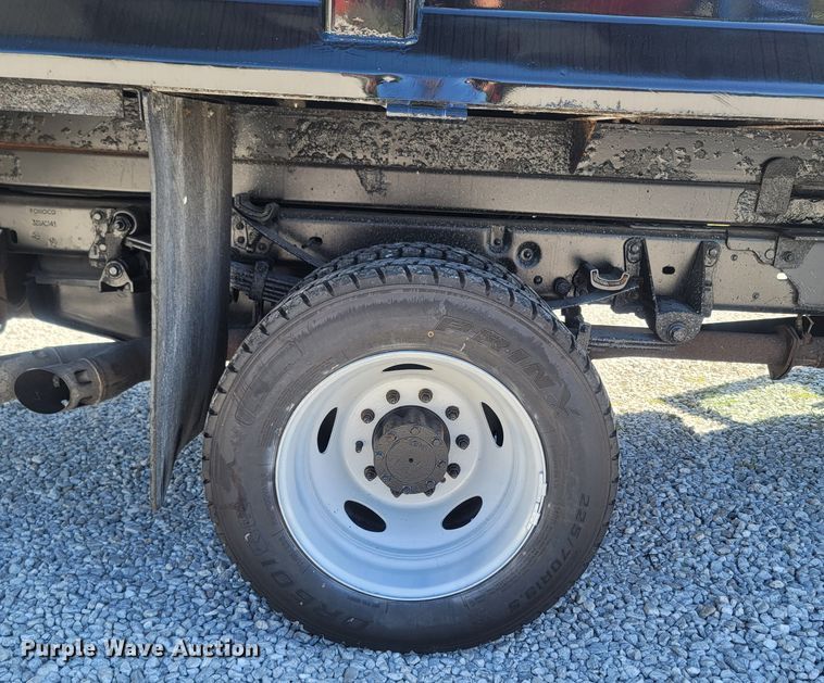 image for item LM9738 2011 Ford F550 Super Duty  dump truck