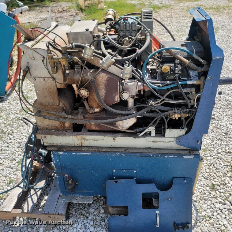 image for item LM9741 Commander White Magic H.O  carpet extractor/cleaner