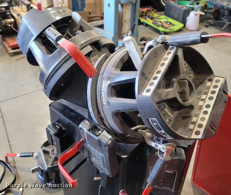 image for item LM9747 Hawkeye Elite  alignment machine