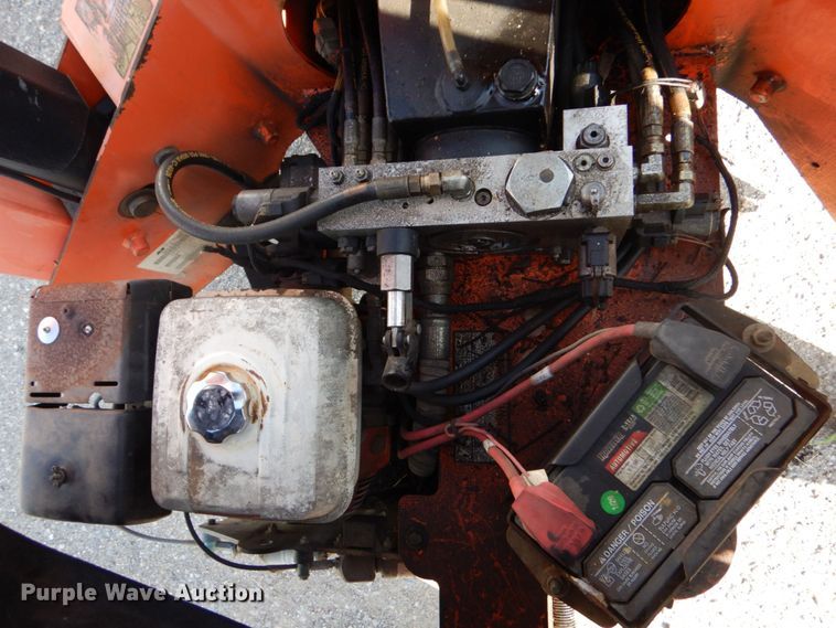 image for item LS9881 2007 JLG T500  boom lift