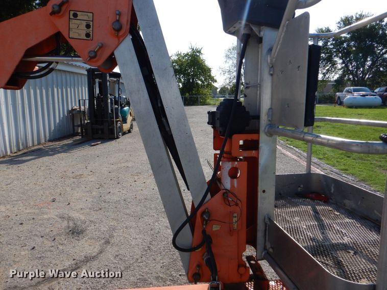 image for item LS9881 2007 JLG T500  boom lift