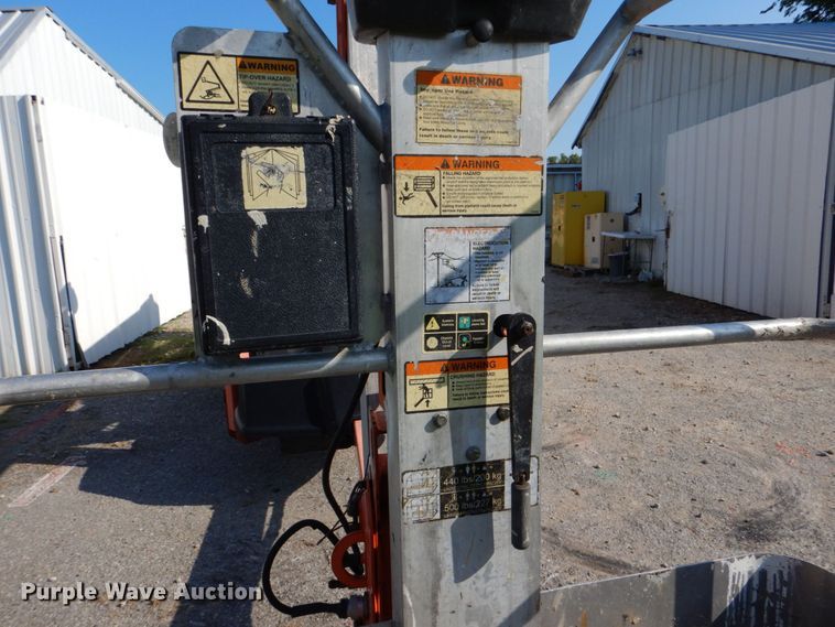 image for item LS9881 2007 JLG T500  boom lift