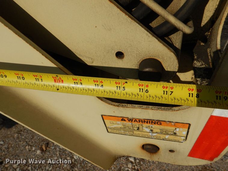 image for item LS9881 2007 JLG T500  boom lift