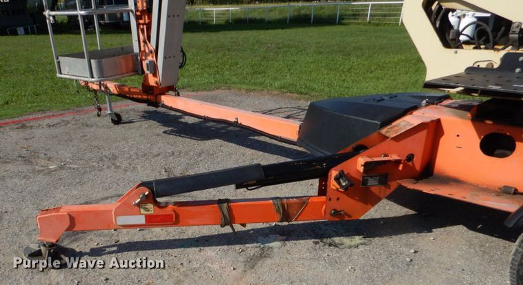 image for item LS9881 2007 JLG T500  boom lift