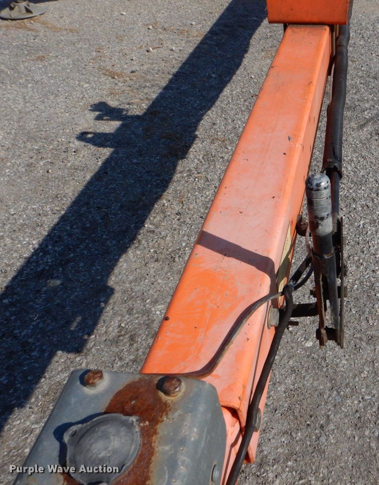 image for item LS9881 2007 JLG T500  boom lift