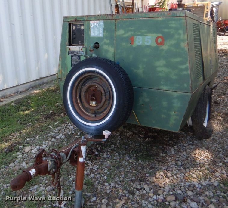 image for item LS9882 Sullair 185DPQ-JDD  air compressor