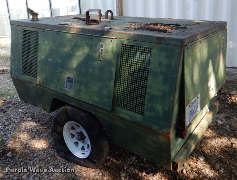 image for item LS9882 Sullair 185DPQ-JDD  air compressor