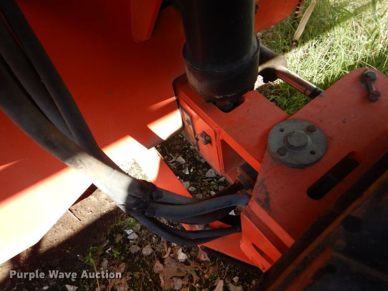 image for item LS9883 2002 JLG 600S  boom lift