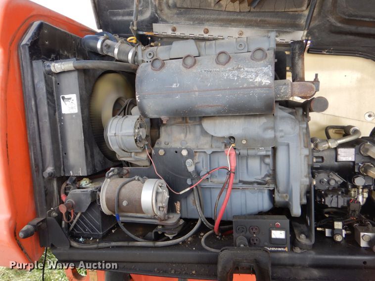 image for item LS9883 2002 JLG 600S  boom lift