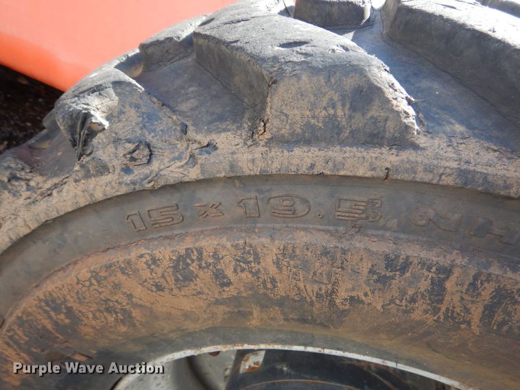 image for item LS9883 2002 JLG 600S  boom lift