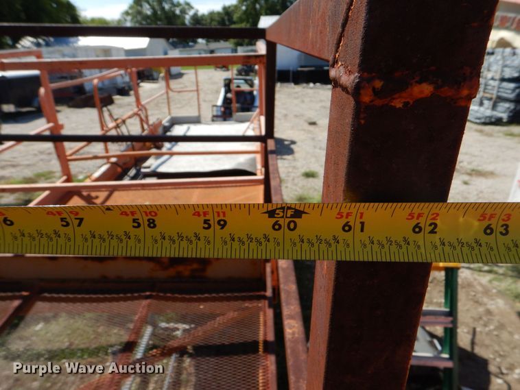 image for item LS9884 2001 JLG 40RTS  scissor lift