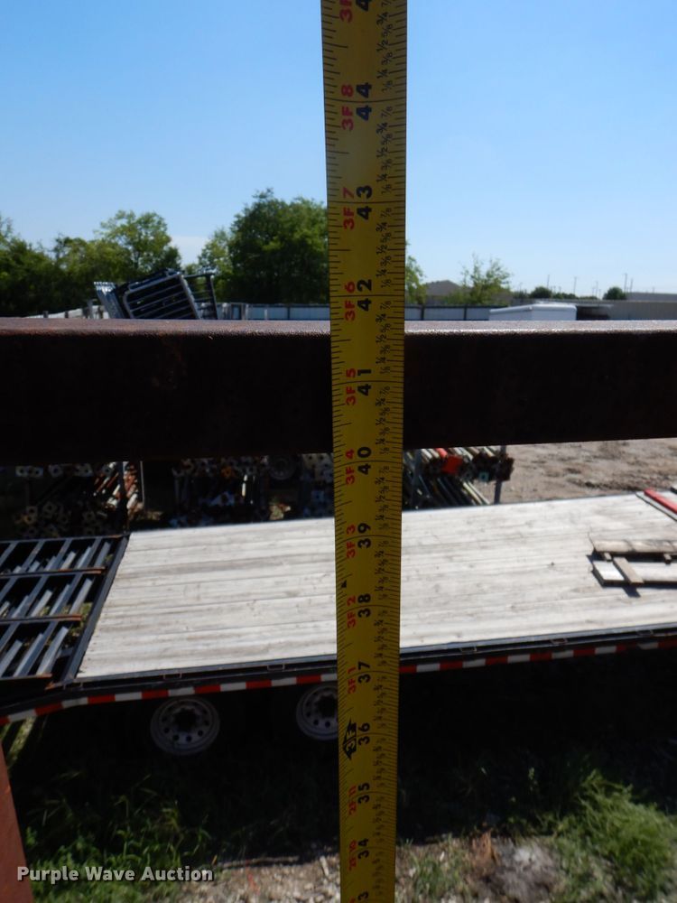 image for item LS9884 2001 JLG 40RTS  scissor lift