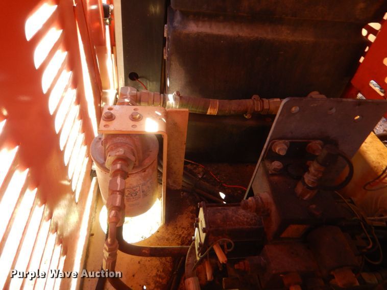 image for item LS9884 2001 JLG 40RTS  scissor lift