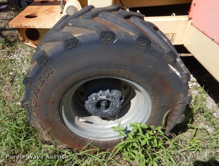 image for item LS9884 2001 JLG 40RTS  scissor lift