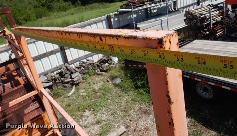 image for item LS9885 2001 JLG 40RTS  scissor lift