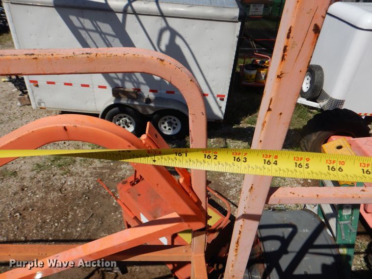 image for item LS9885 2001 JLG 40RTS  scissor lift