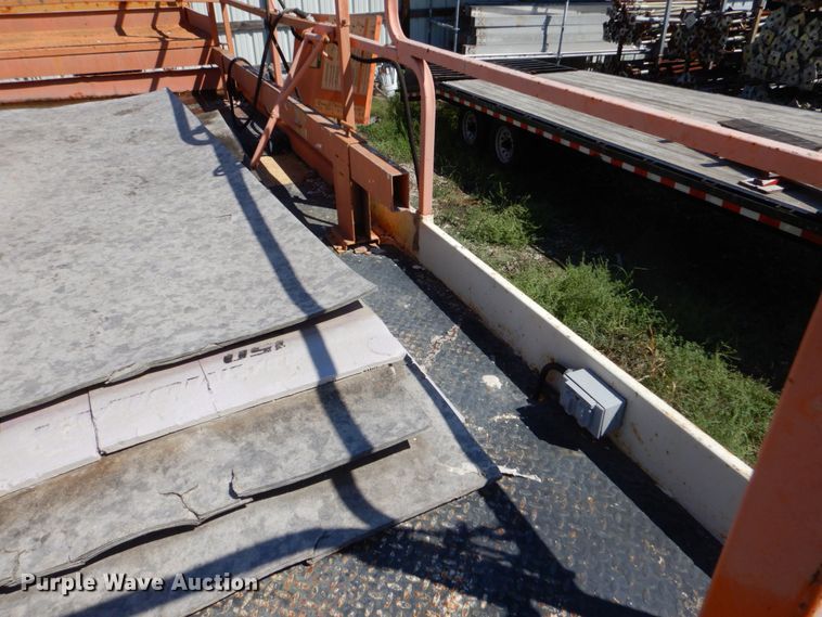 image for item LS9885 2001 JLG 40RTS  scissor lift