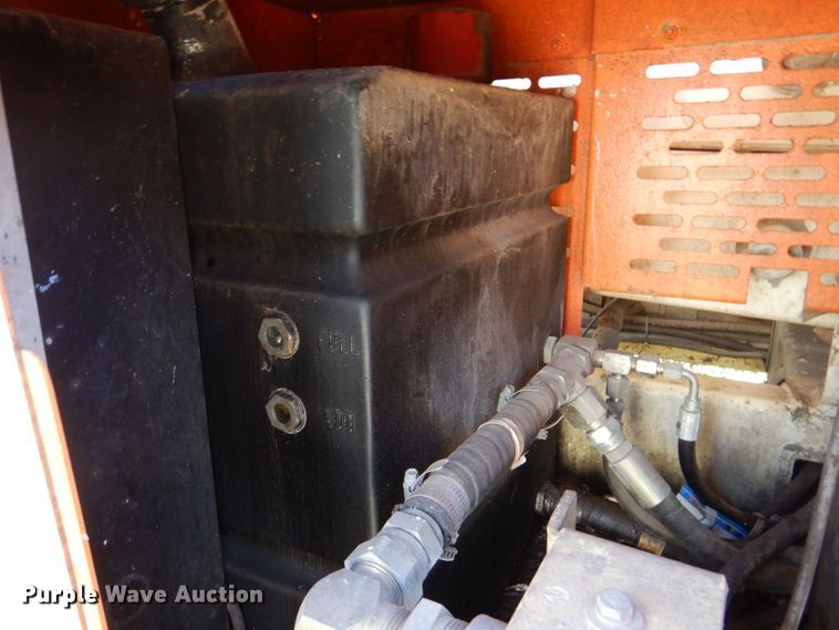 image for item LS9885 2001 JLG 40RTS  scissor lift