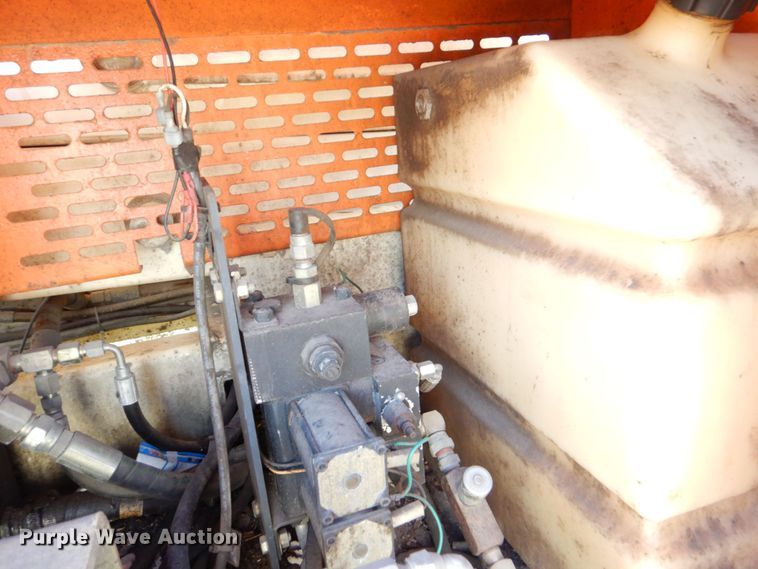 image for item LS9885 2001 JLG 40RTS  scissor lift