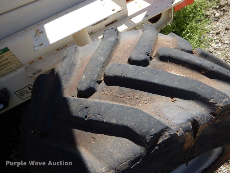 image for item LS9885 2001 JLG 40RTS  scissor lift