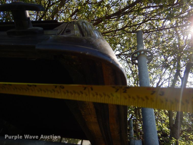 image for item LS9886 (3) pickup bed toppers