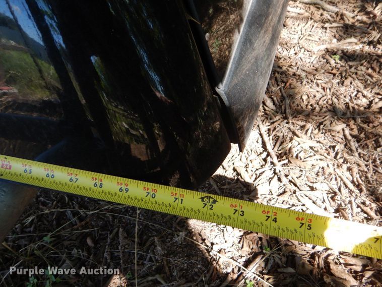 image for item LS9886 (3) pickup bed toppers