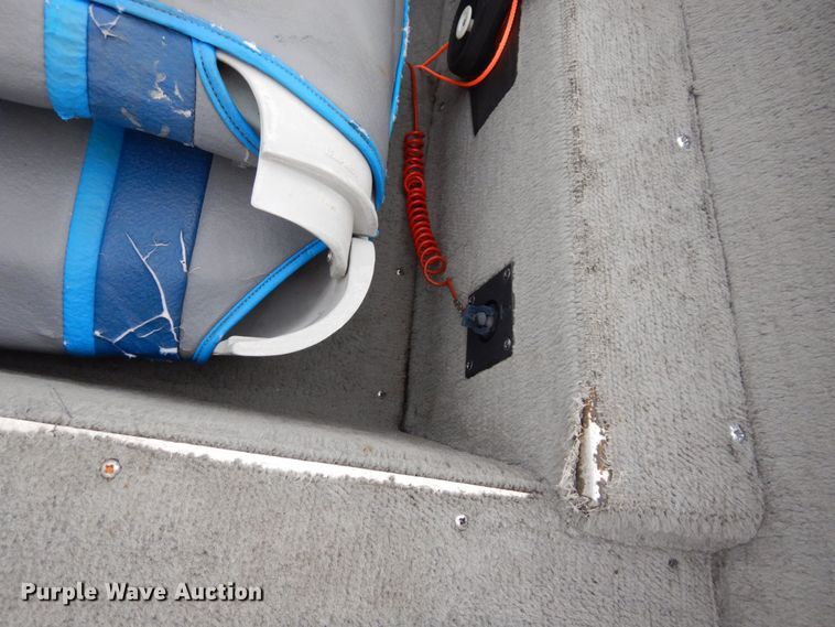 image for item LY9063 2000 Ranger Cherokee 116  boat