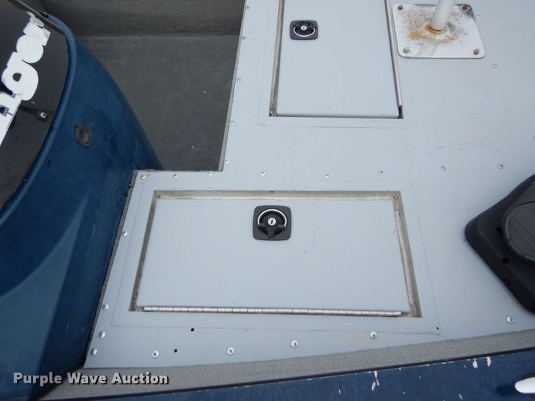 image for item LY9063 2000 Ranger Cherokee 116  boat