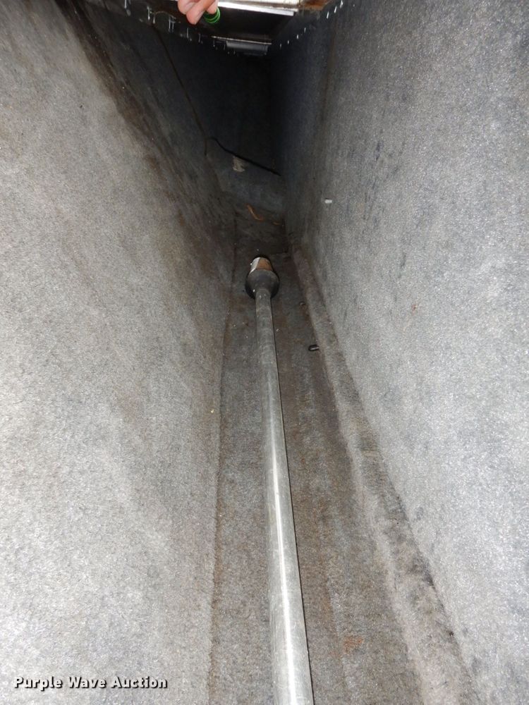 image for item LY9063 2000 Ranger Cherokee 116  boat